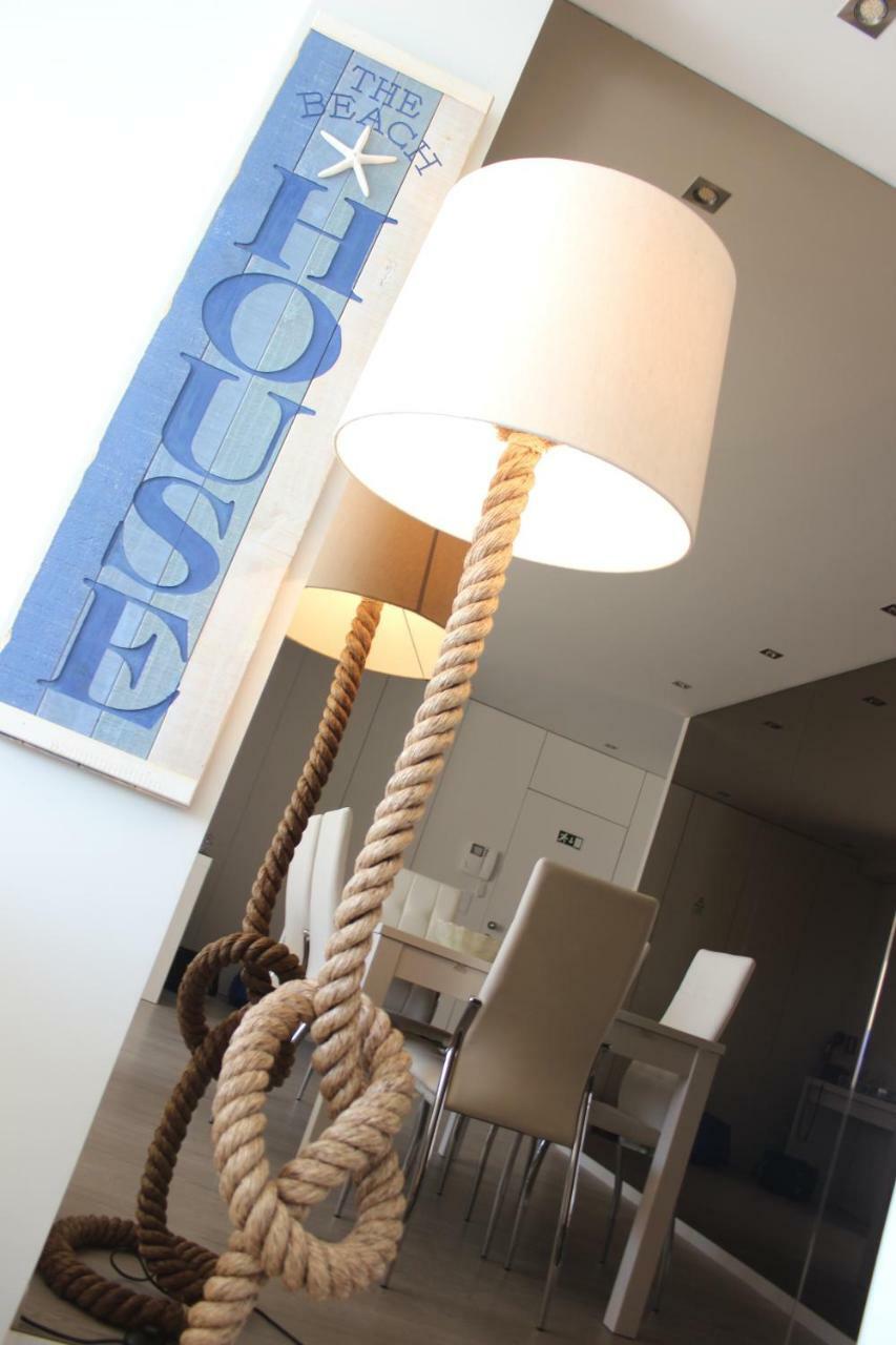 Front Beach Apartment Povoa de Varzim Luaran gambar