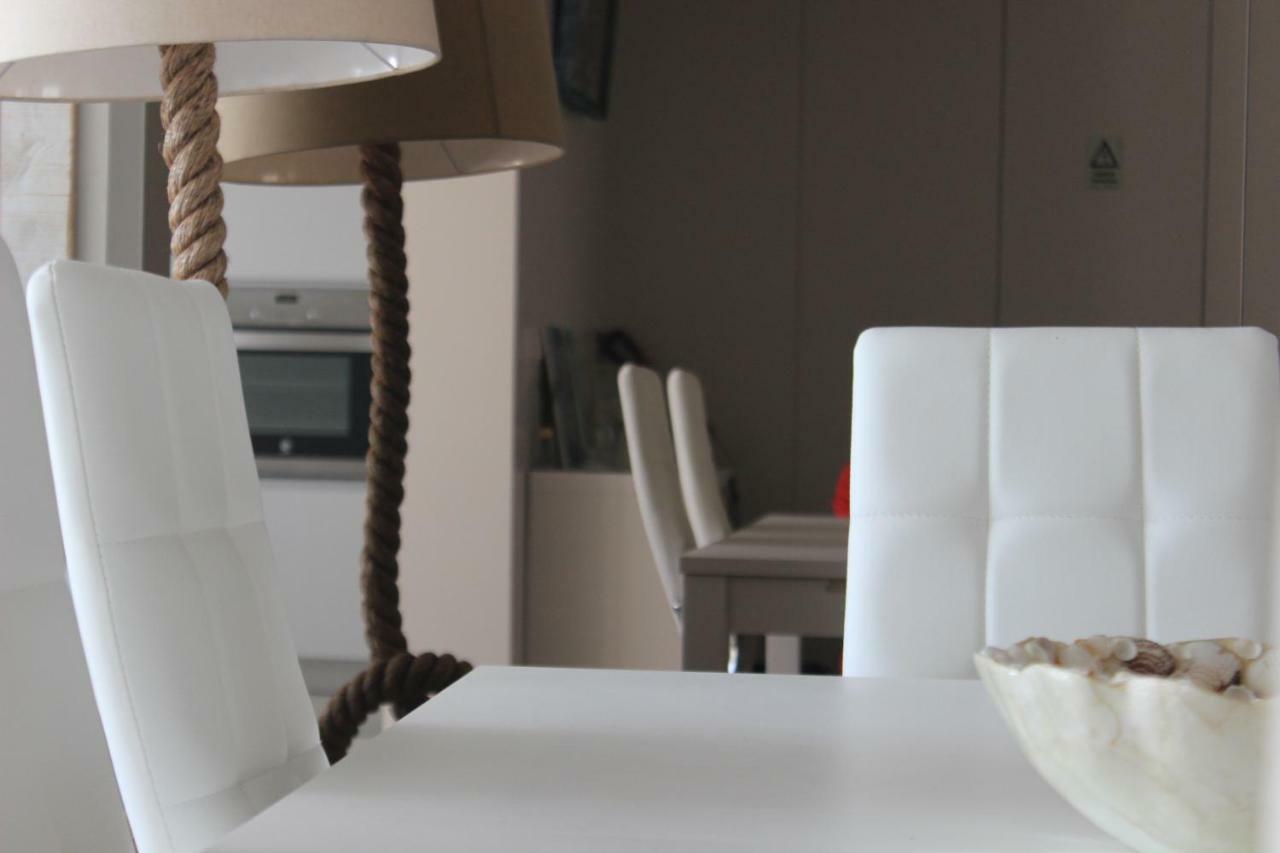 Front Beach Apartment Povoa de Varzim Luaran gambar