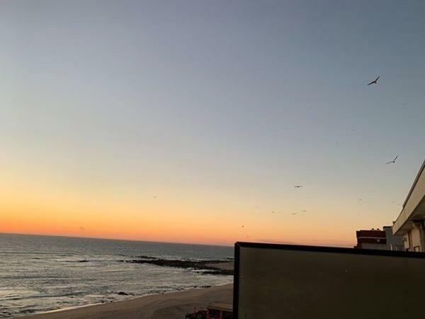 Front Beach Apartment Povoa de Varzim Luaran gambar